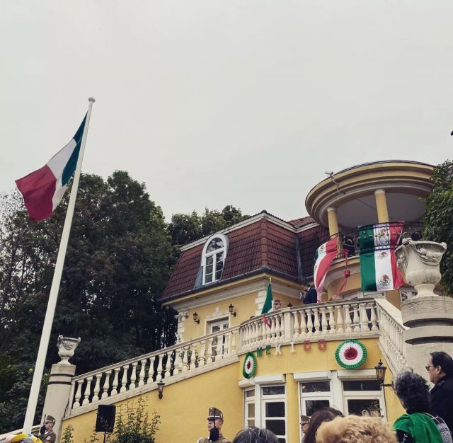 Mexikói Nagykövetség | kerti ünnepség 🇲🇽
Mexican Embassy | Garden reception

#hangositas #rendezvenyhangositas #vivamexico #eventsound #hangosítás #rendezvényhangosítás #uwave_hu #qsck12